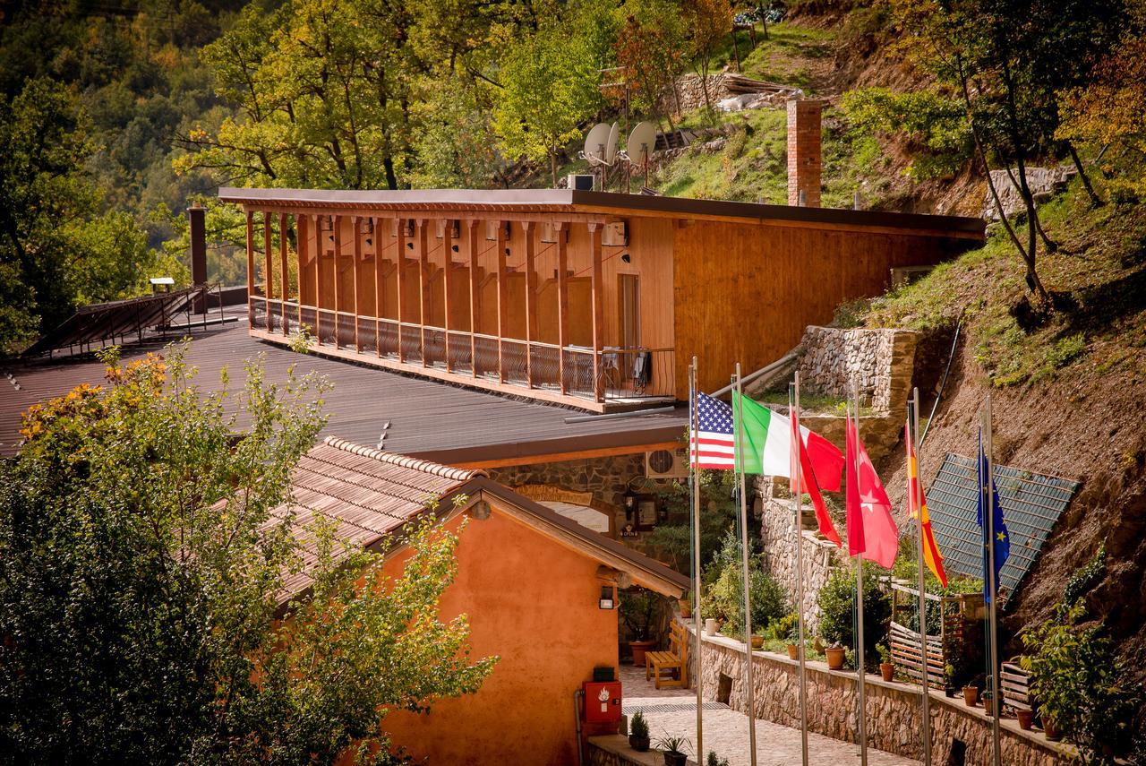 Hotel Tutto Galicnik エクステリア 写真