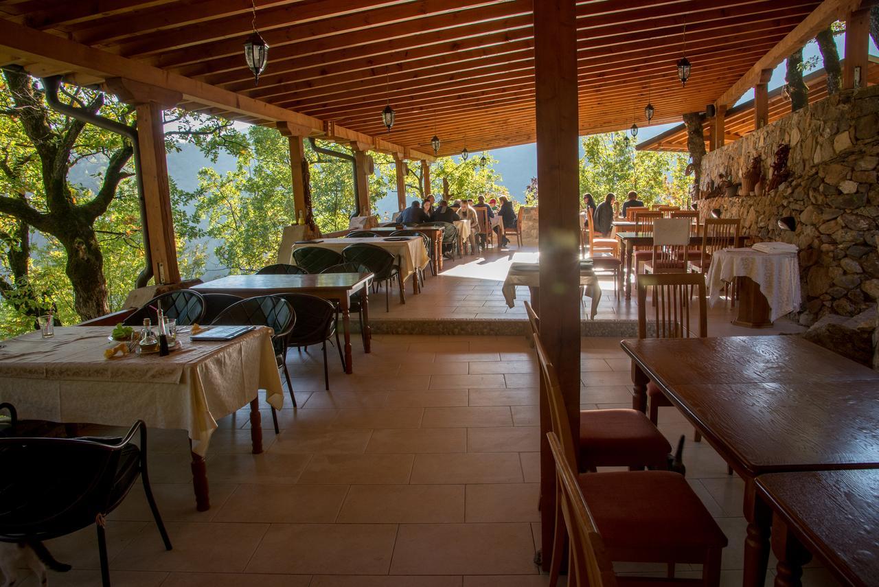 Hotel Tutto Galicnik エクステリア 写真