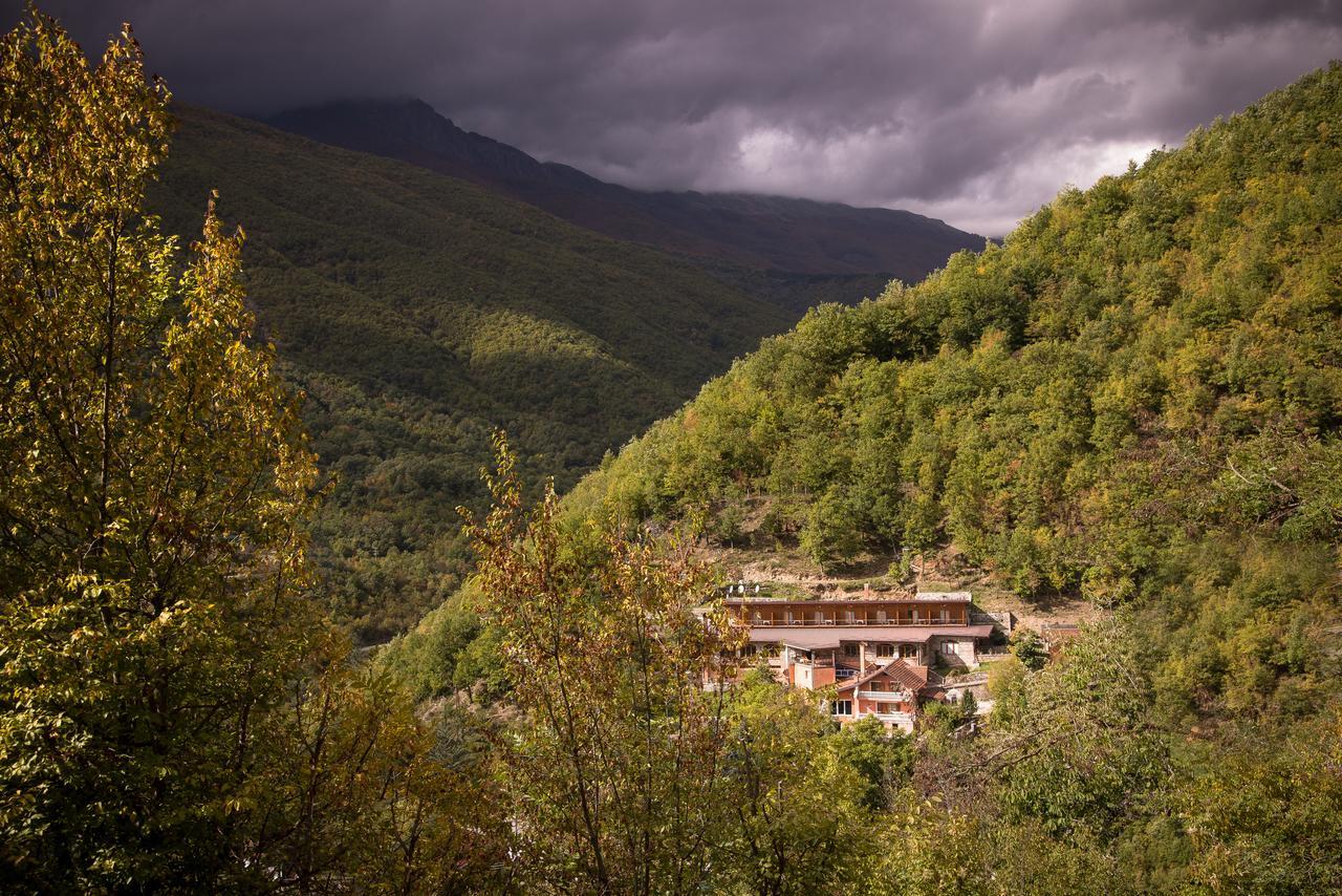 Hotel Tutto Galicnik エクステリア 写真