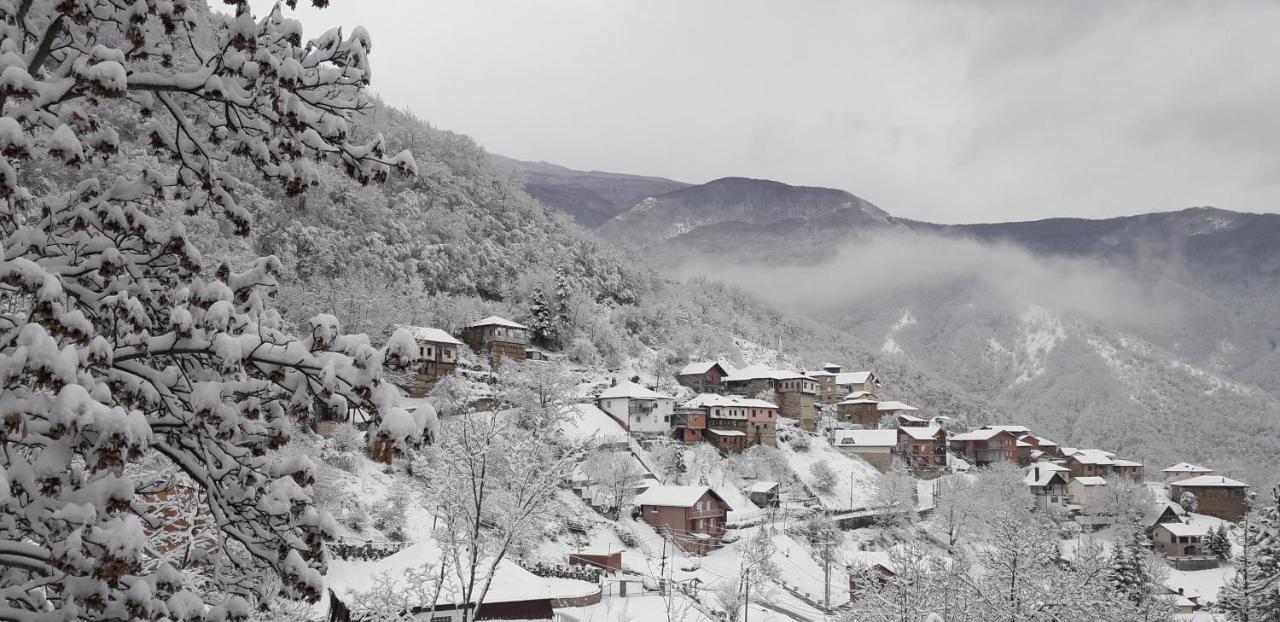 Hotel Tutto Galicnik エクステリア 写真