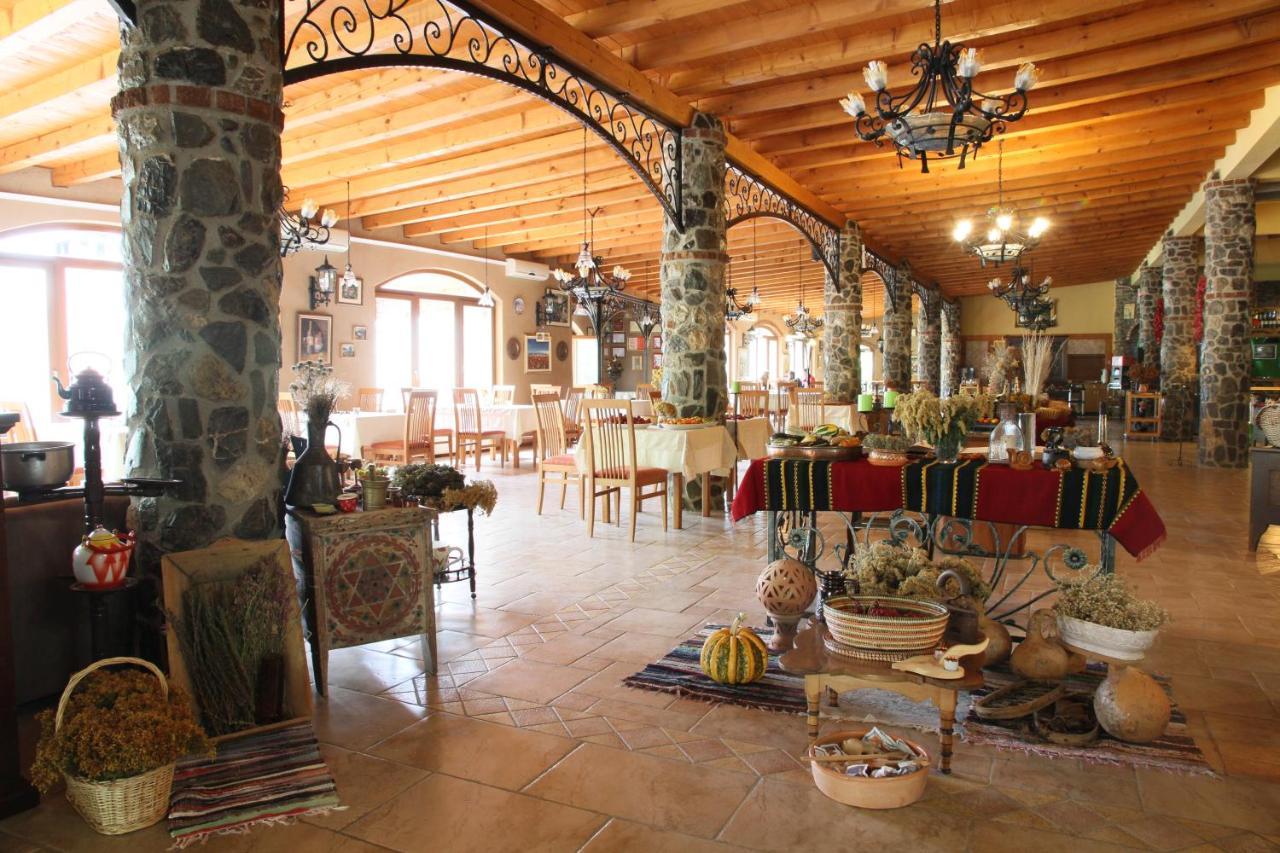 Hotel Tutto Galicnik エクステリア 写真