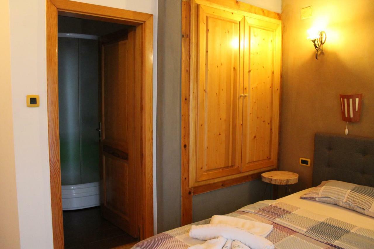 Hotel Tutto Galicnik エクステリア 写真