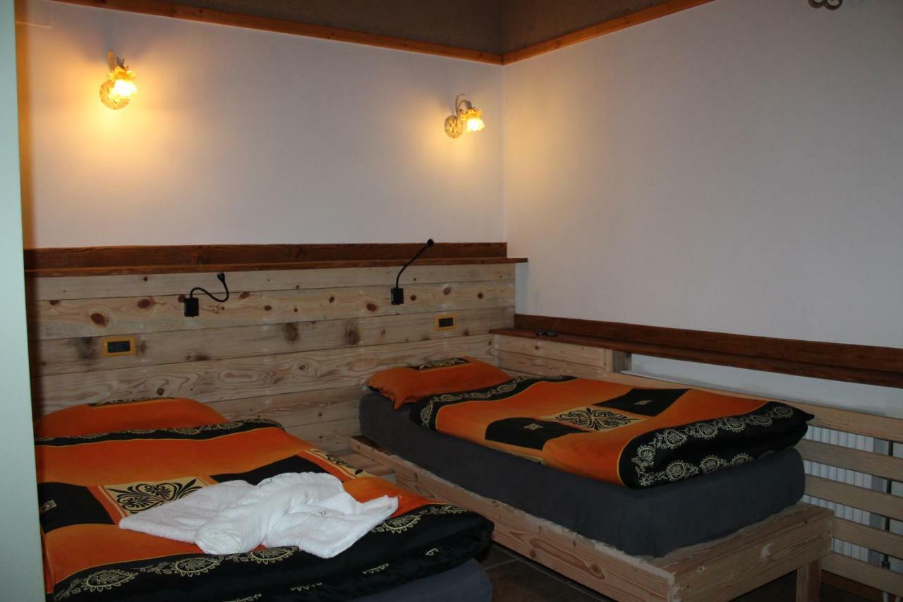 Hotel Tutto Galicnik エクステリア 写真