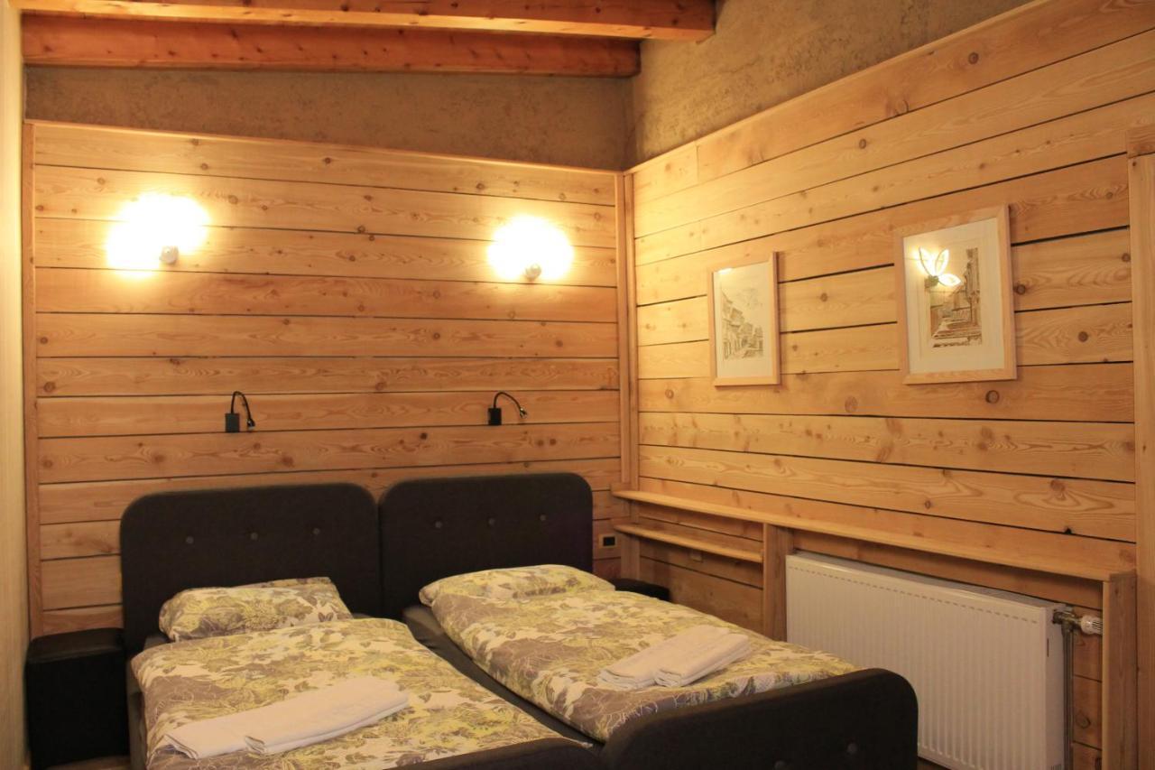 Hotel Tutto Galicnik エクステリア 写真